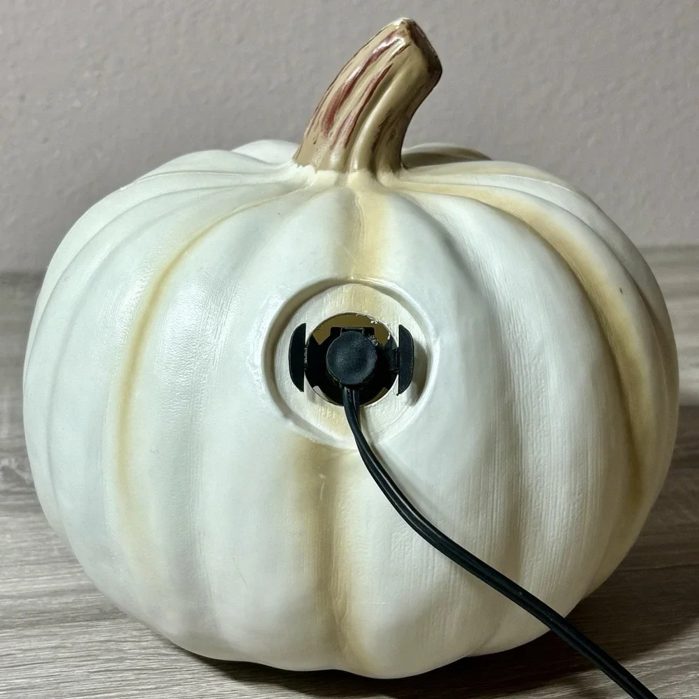 Gemmy blow black